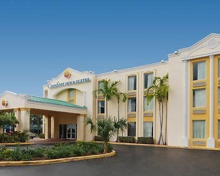 Comfort Inn & Suites Fort Lauderdale West Turnpike Lauderdale Lakes Экстерьер фото