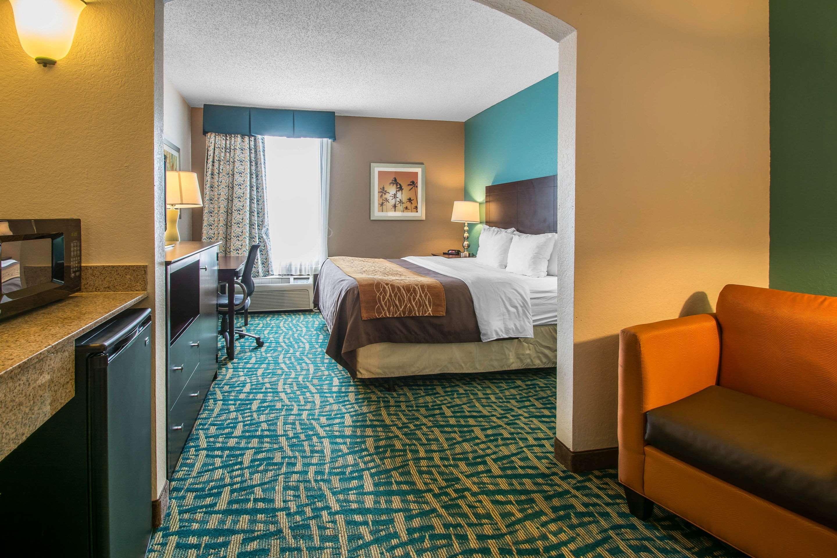 Comfort Inn & Suites Fort Lauderdale West Turnpike Lauderdale Lakes Экстерьер фото