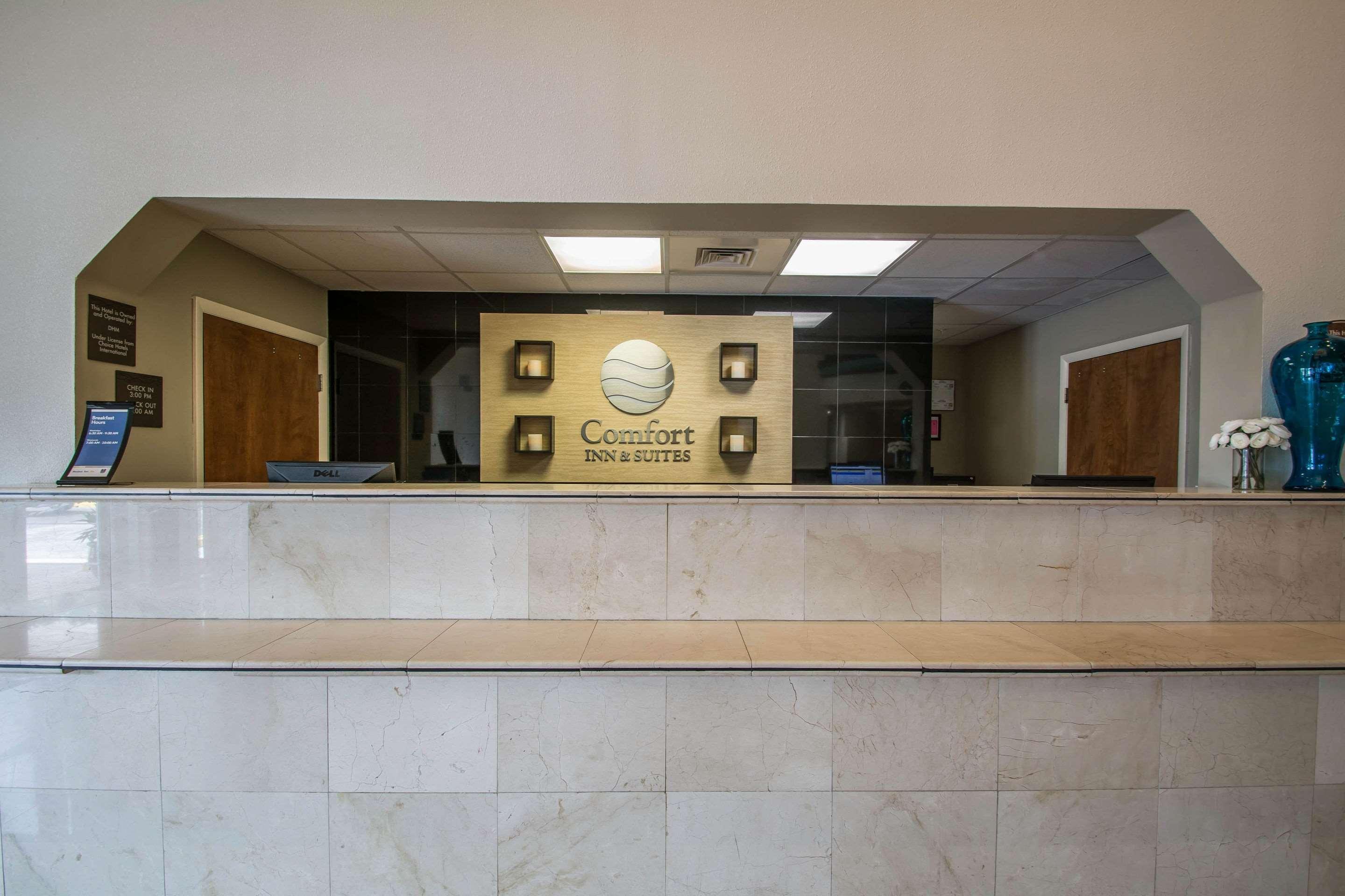 Comfort Inn & Suites Fort Lauderdale West Turnpike Lauderdale Lakes Экстерьер фото