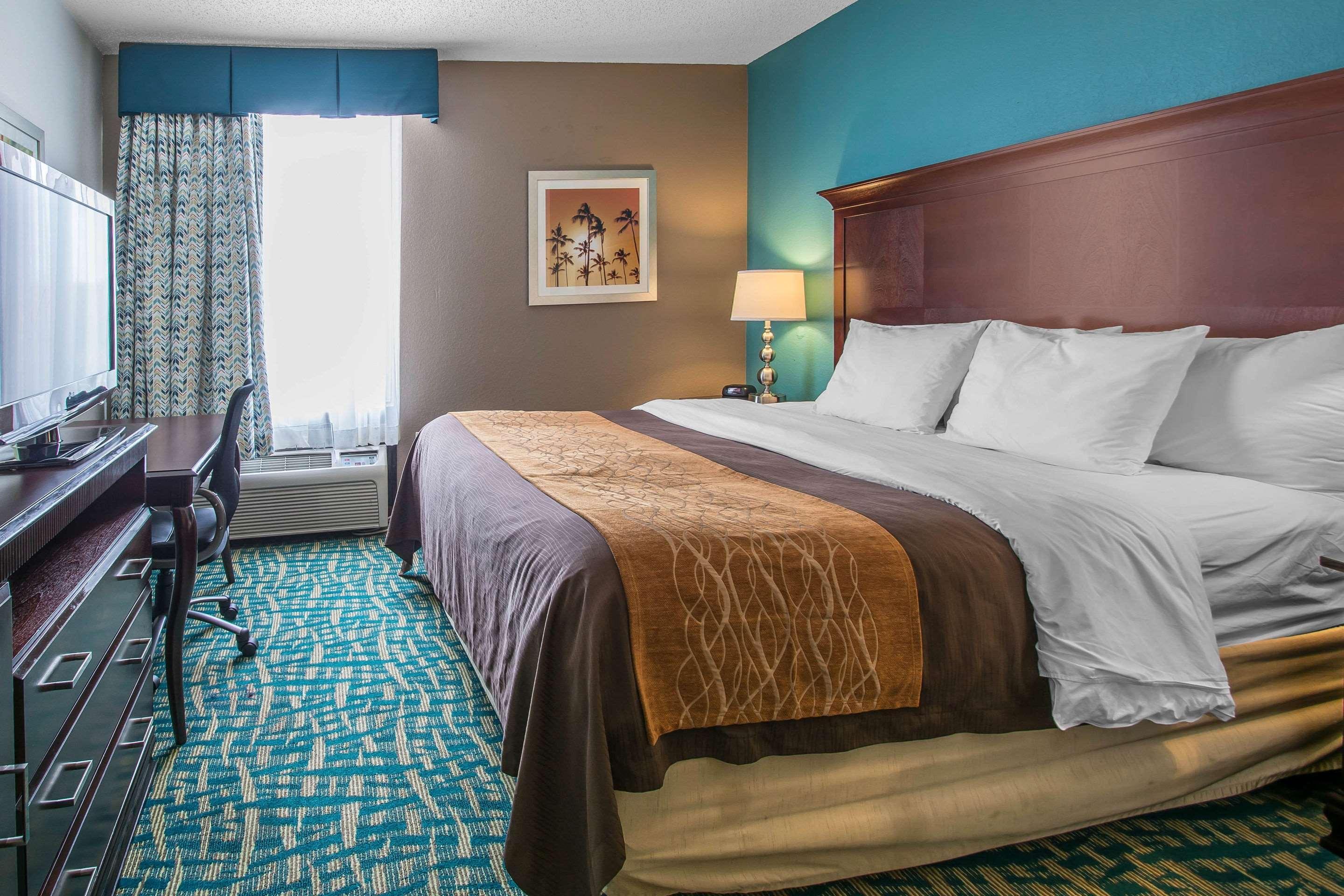 Comfort Inn & Suites Fort Lauderdale West Turnpike Lauderdale Lakes Экстерьер фото